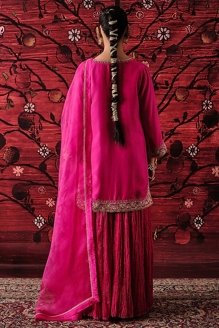 Pink Silk Crinkled Gharara Set by SHALKII at Pernia's Pop Up Shop