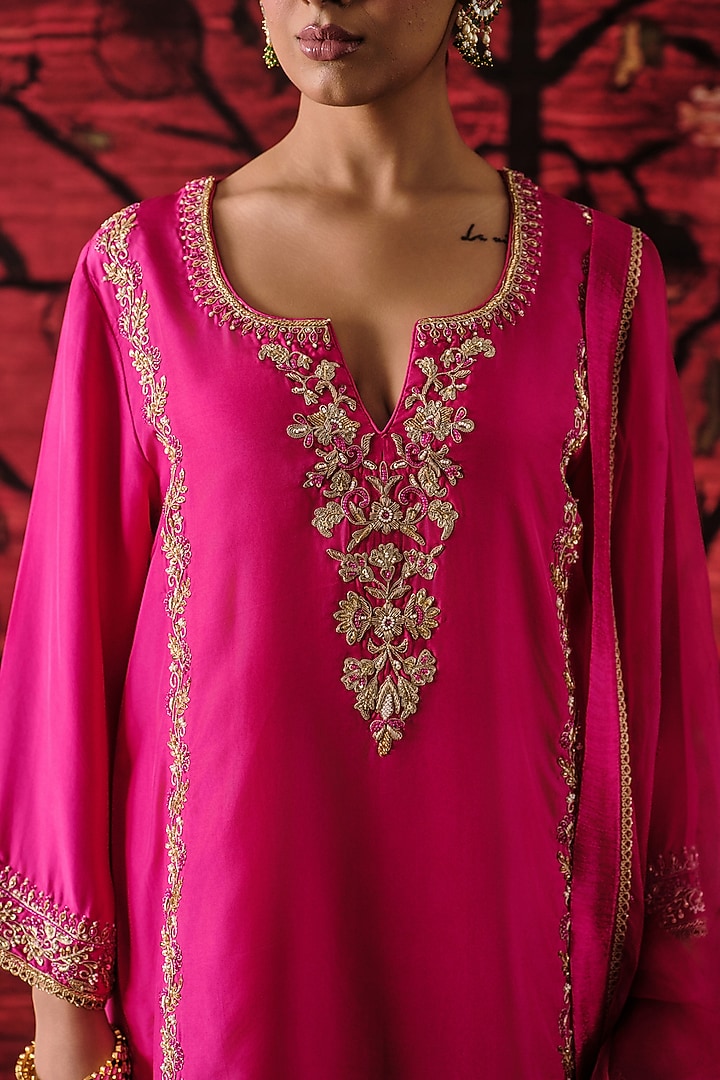 Pink Silk Crinkled Gharara Set by SHALKII at Pernia's Pop Up Shop