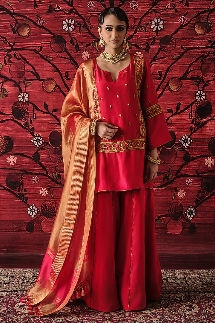Red Silk Gharara Set by SHALKII at Pernia's Pop Up Shop