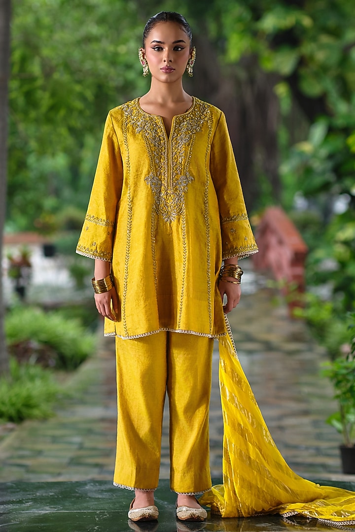 Yellow Silk Tissue Hand & Machine Embroidered Kurta Set by SHALKII at Pernia's Pop Up Shop