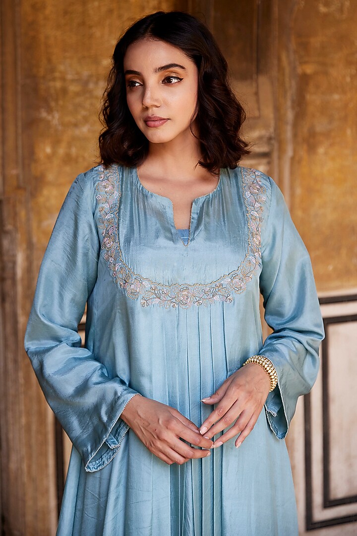 Teal Green Silk Floral Thread Embroidered Pleated Kurta Set by Shay by Shubham Tak at Pernia's Pop Up Shop