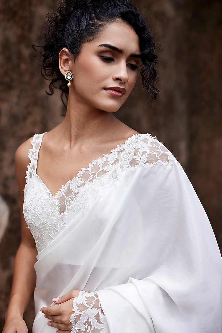 White Silk Habutai & Organza Applique Cutwork Wedding Saree Set by Shay by Shubham Tak at Pernia's Pop Up Shop
