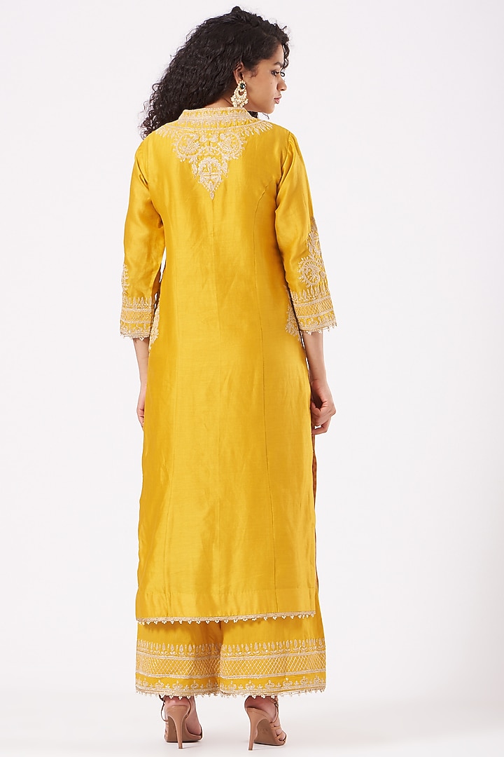 Mustard Embroidered Long Kurta Set by Sheetal Batra at Pernia's Pop Up Shop