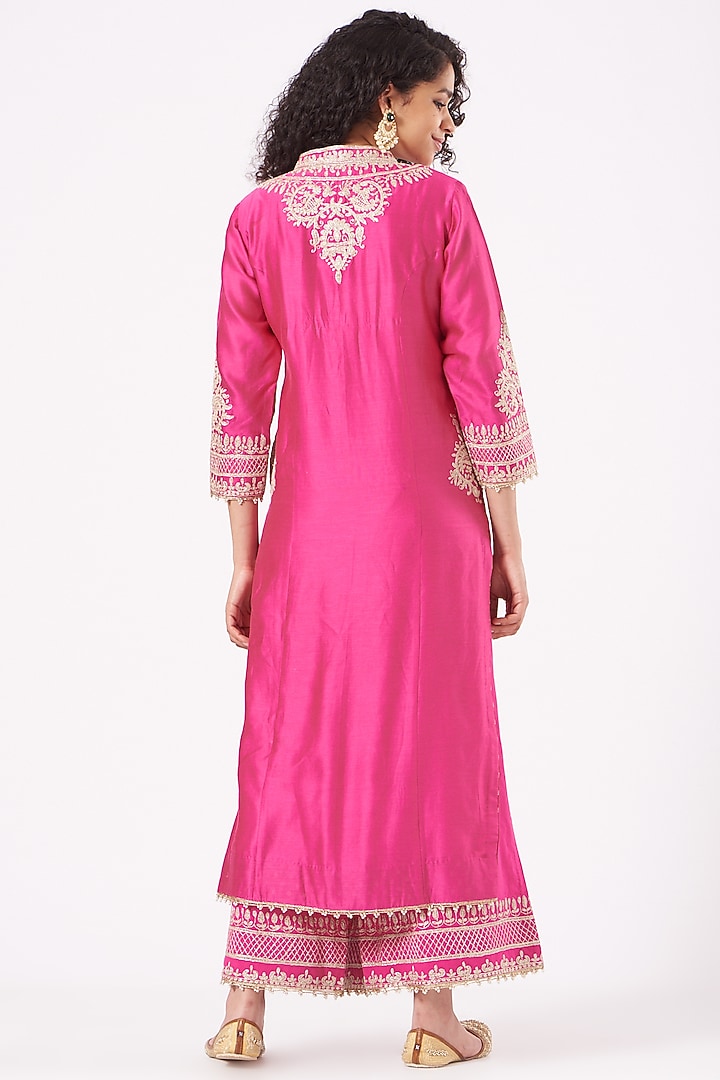 Fuchsia Pearls Embroidered Long Kurta Set by Sheetal Batra at Pernia's Pop Up Shop