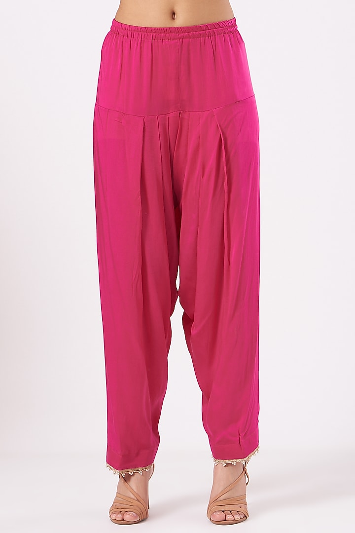 Fuchsia Embroidered Short Kurta Set by Sheetal Batra at Pernia's Pop Up Shop