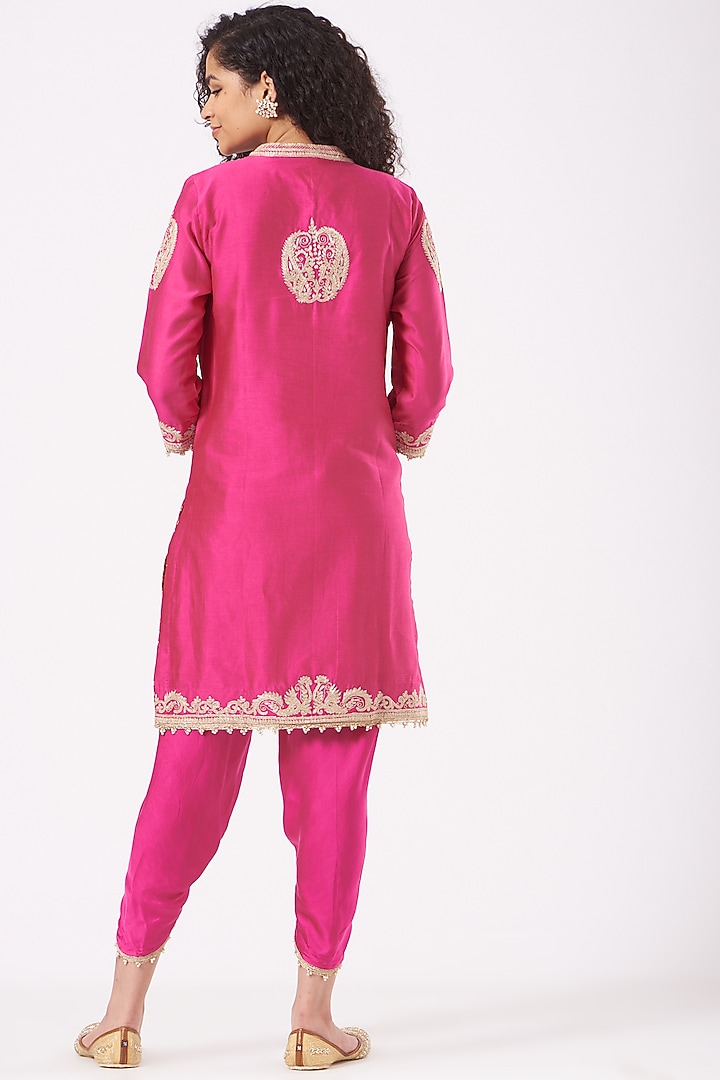 Fuchsia Chanderi Silk Banarasi Dhoti Set by Sheetal Batra at Pernia's Pop Up Shop
