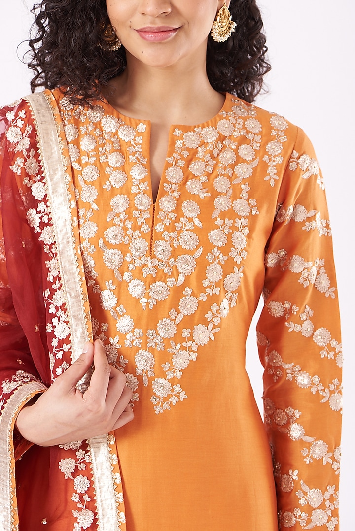 Orange Embroidered Kurta Set by Sheetal Batra at Pernia's Pop Up Shop