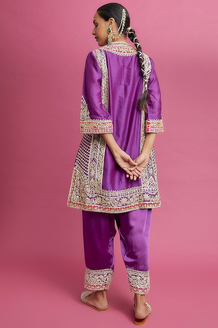 Purple Silk Chanderi Embroidered Kurta Set by Sheetal Batra at Pernia's Pop Up Shop