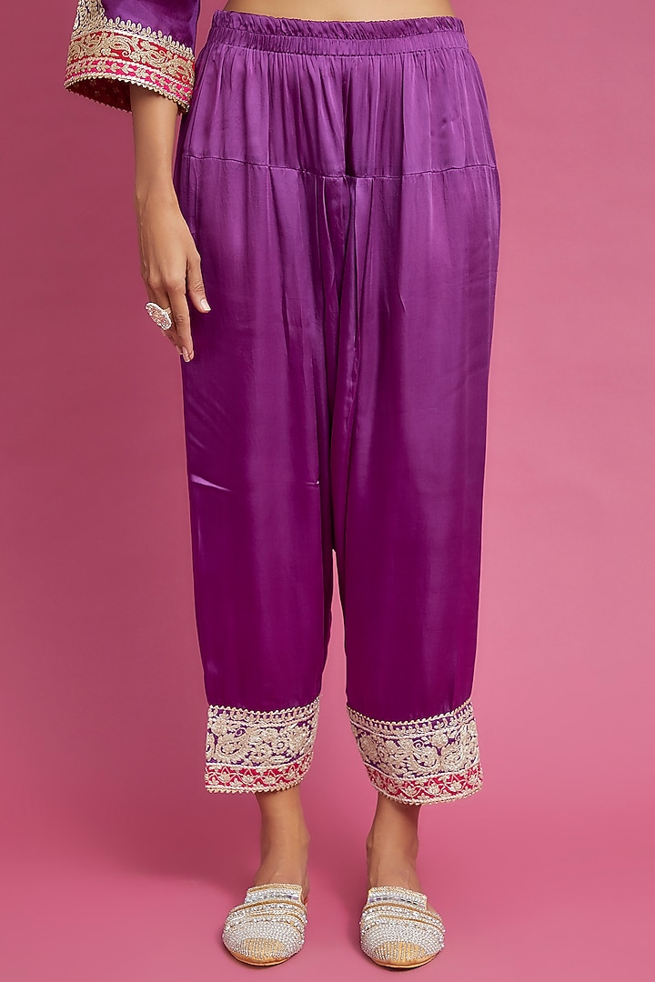 Purple Silk Chanderi Embroidered Kurta Set by Sheetal Batra at Pernia's Pop Up Shop