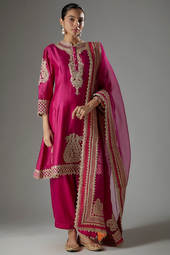 Hot Pink Chanderi Silk Kashmiri Tilla Embroidered Kurta Set by Sheetal Batra at Pernia's Pop Up Shop