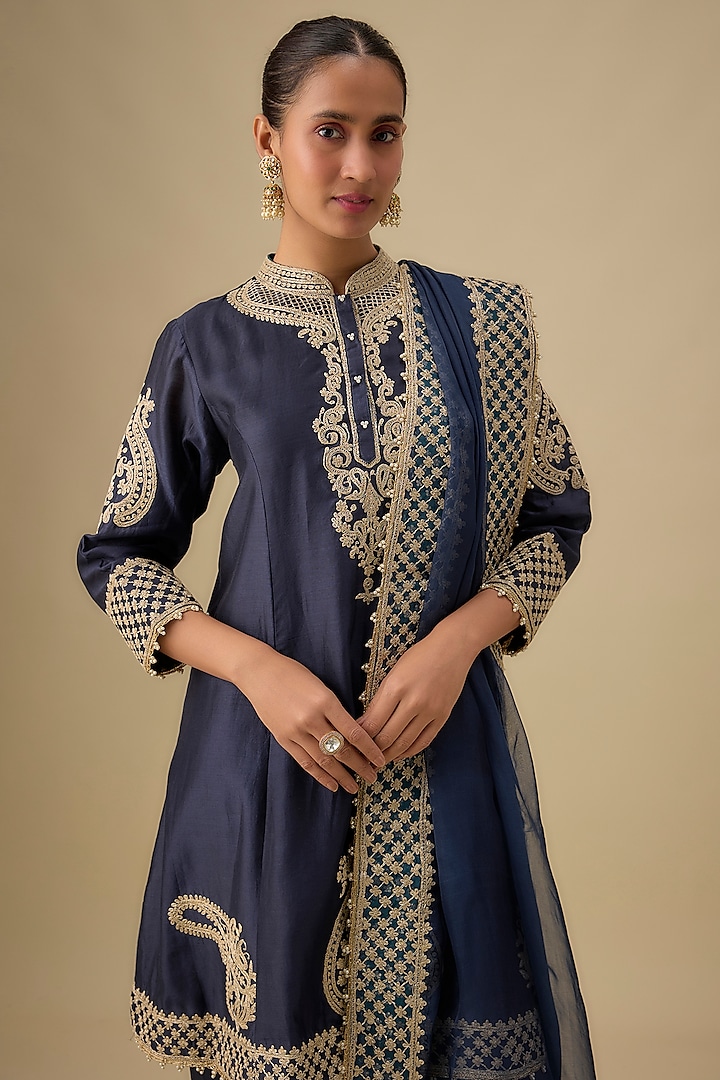Blue Chanderi Silk Kashmiri Tilla Embroidered Kurta Set by Sheetal Batra at Pernia's Pop Up Shop