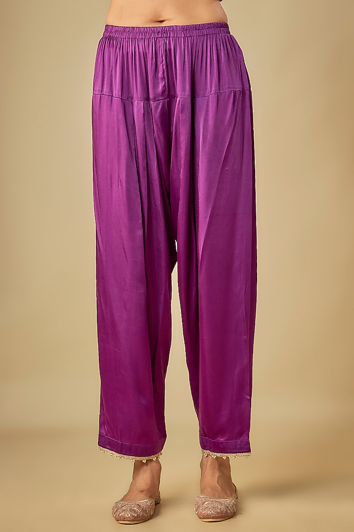 Purple Chanderi Silk Kashmiri Tilla Embroidered Kurta Set by Sheetal Batra at Pernia's Pop Up Shop