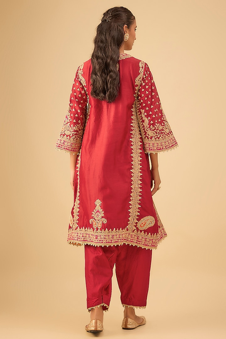 Red Silk Chanderi Kiran Dori Embroidered Choga Kurta Set by Sheetal Batra at Pernia's Pop Up Shop