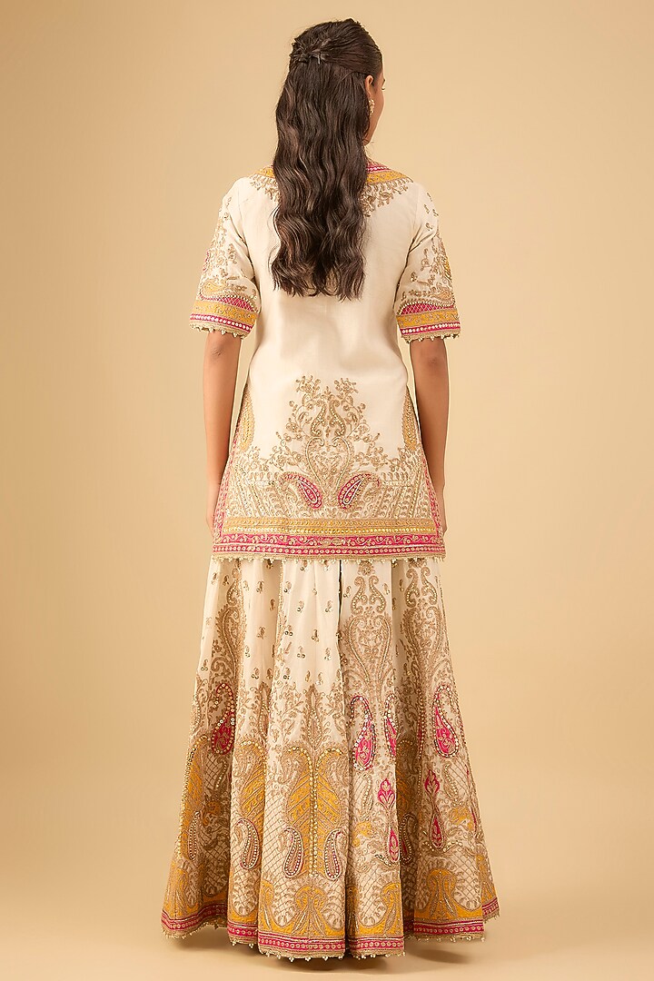 Ivory Pure Silk Chanderi Kiran Dori Embroidered Straight Kurta Set by Sheetal Batra at Pernia's Pop Up Shop