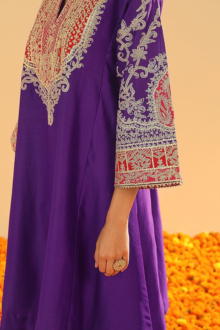 Purple Pure Silk Chanderi Embroidered Kurta Set by Sheetal Batra at Pernia's Pop Up Shop