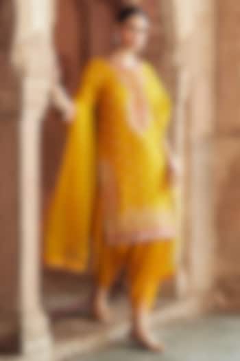 Mustard Silk ChanderI Banarasi Embroidered Kurta Set by Sheetal Batra at Pernia's Pop Up Shop