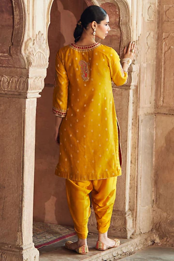 Mustard Silk ChanderI Banarasi Embroidered Kurta Set by Sheetal Batra at Pernia's Pop Up Shop