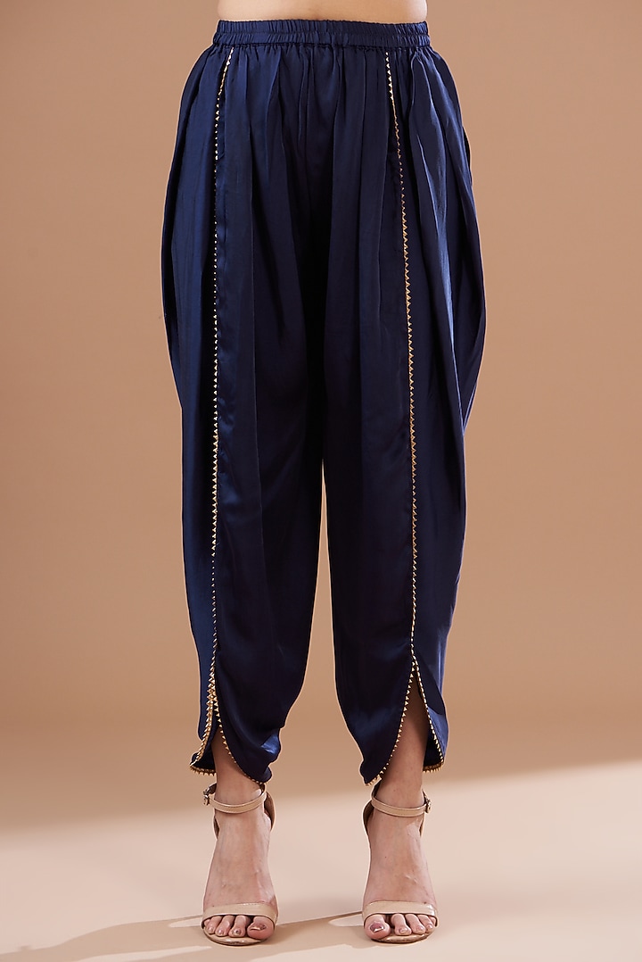 Blue Pure Silk Chanderi Embroidered Kurta Set by Sheetal Batra at Pernia's Pop Up Shop