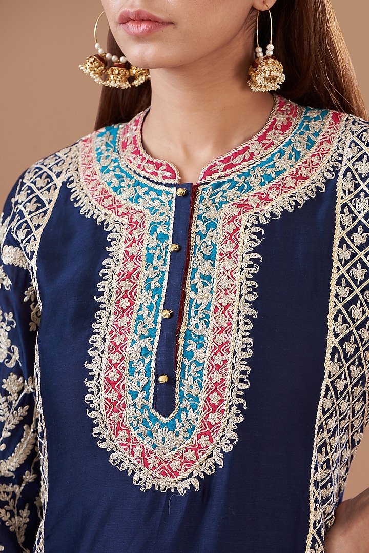 Blue Pure Silk Chanderi Embroidered Kurta Set by Sheetal Batra at Pernia's Pop Up Shop