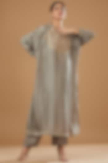 Carnation Grey Chanderi Silk Banarasi Embroidered Kurta Set by Sheetal Batra at Pernia's Pop Up Shop