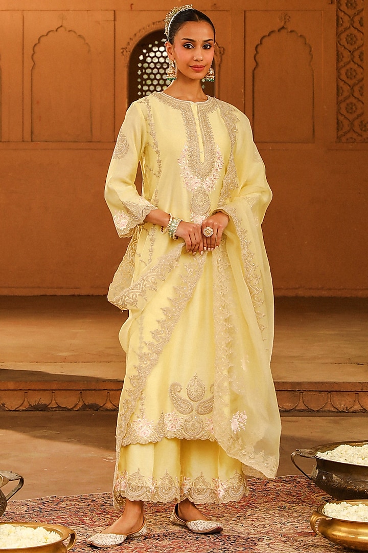 Lemon Yellow Silk Chanderi Kashmiri Tilla Embroidered A-Line Kurta Set by Sheetal Batra at Pernia's Pop Up Shop