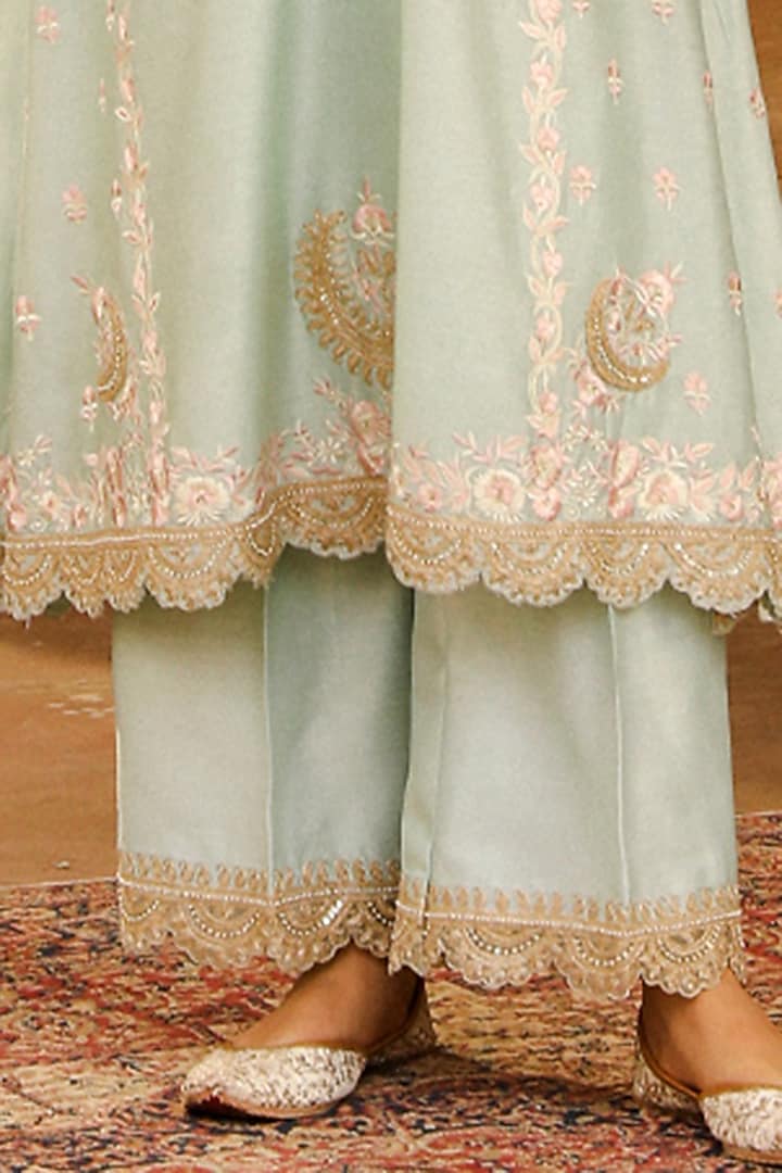 Misty Green Silk Chanderi Kashmiri Tilla Embroidered A-Line Kurta Set by Sheetal Batra at Pernia's Pop Up Shop