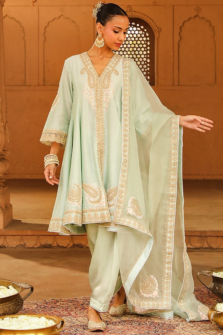 Misty Green Pure Silk Chanderi Kashmiri Tilla Embroidered Short Kalidar Kurta Set by Sheetal Batra at Pernia's Pop Up Shop