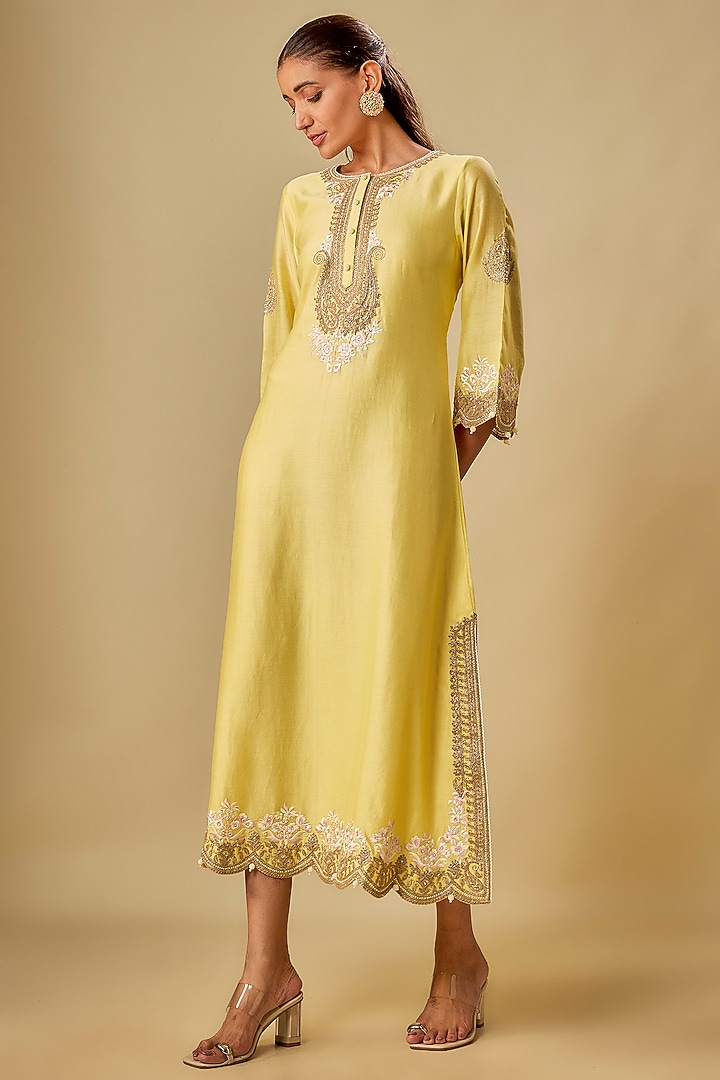 Yellow Chanderi Silk Kashmiri Tilla Embroidered Kurta by Sheetal Batra at Pernia's Pop Up Shop