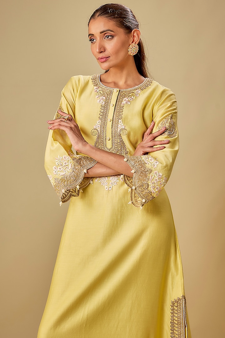 Yellow Chanderi Silk Kashmiri Tilla Embroidered Kurta by Sheetal Batra at Pernia's Pop Up Shop