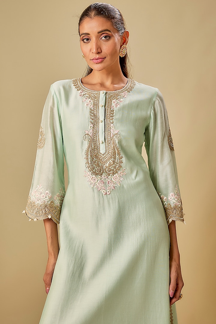 Green Chanderi Silk Kashmiri Tilla Embroidered Kurta by Sheetal Batra at Pernia's Pop Up Shop