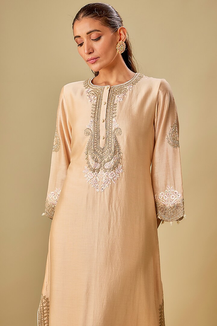 Beige Chanderi Silk Kashmiri Tilla Embroidered Kurta by Sheetal Batra at Pernia's Pop Up Shop