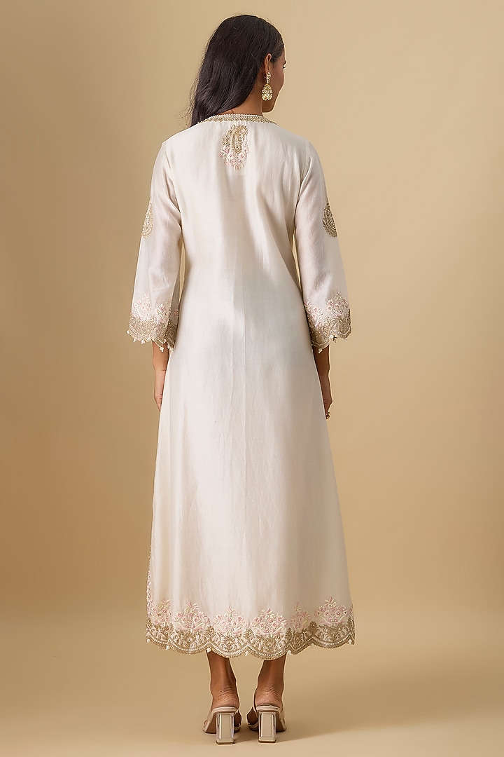 Ivory Chanderi Silk Parsi Gara Embroidered Kurta by Sheetal Batra at Pernia's Pop Up Shop