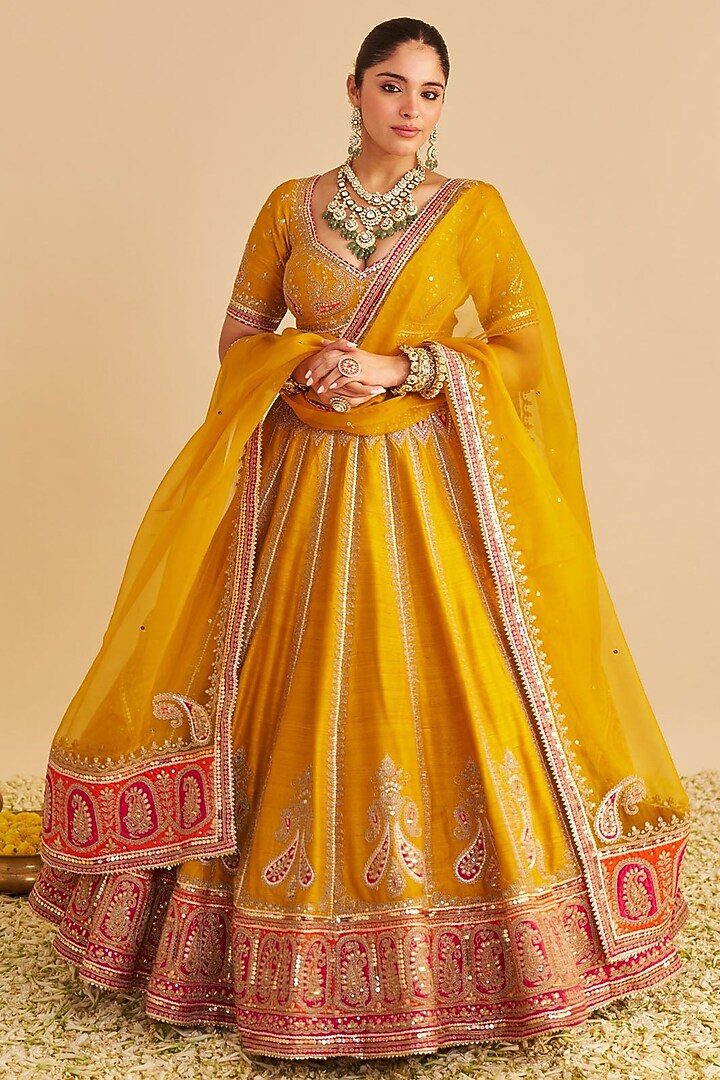 Mustard Pure Raw Silk Kashmiri Tilla Embroidered Bridal Lehenga Set by Sheetal Batra at Pernia's Pop Up Shop