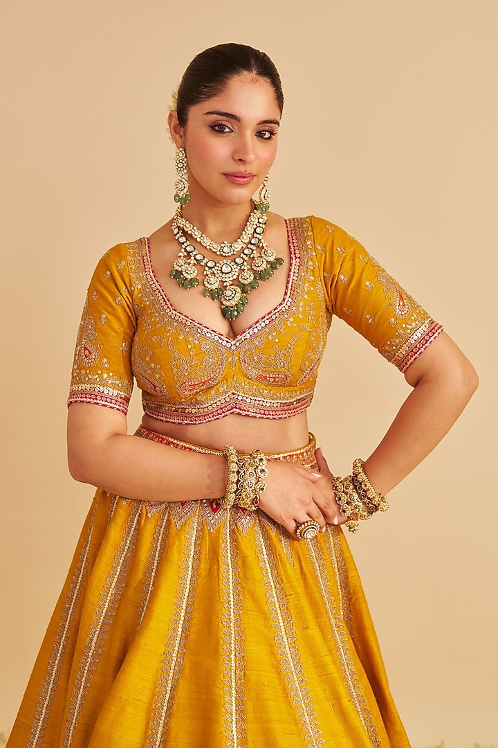 Mustard Pure Raw Silk Kashmiri Tilla Embroidered Bridal Lehenga Set by Sheetal Batra at Pernia's Pop Up Shop