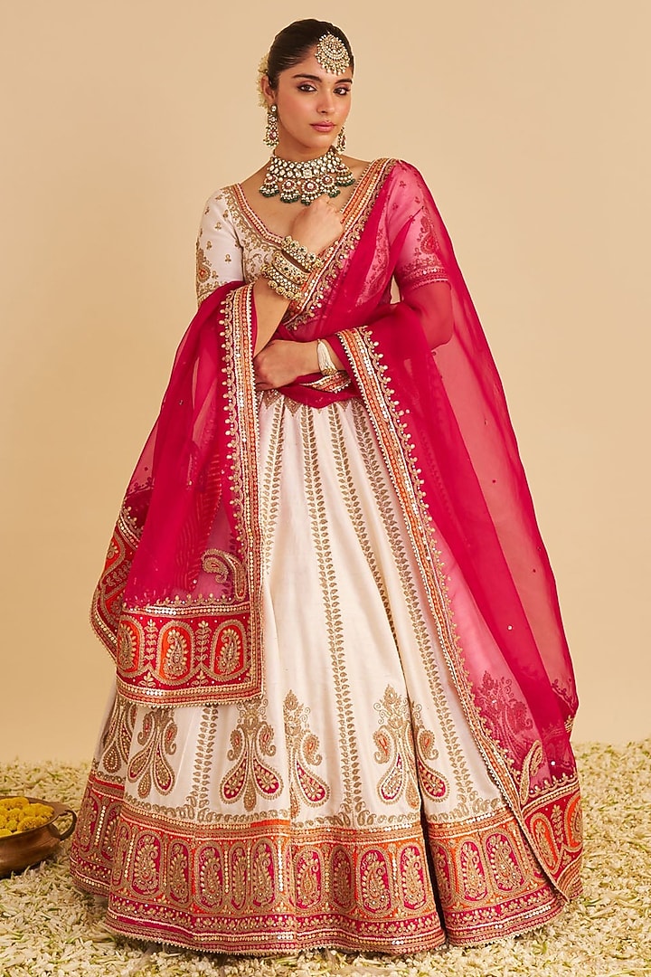 Daisy Ivory Pure Raw Silk Kashmiri Tilla Embroidered Bridal Lehenga Set by Sheetal Batra at Pernia's Pop Up Shop