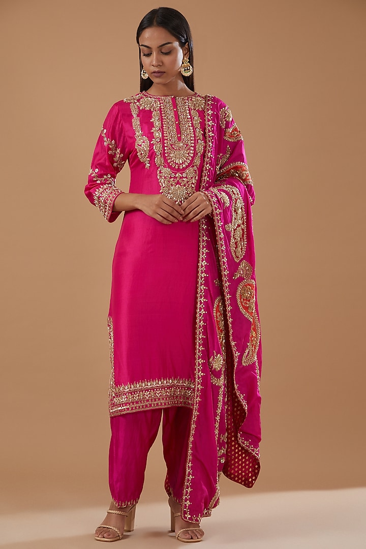 Pink Pure Silk Embroidered Kurta Set by Sheetal Batra at Pernia's Pop Up Shop