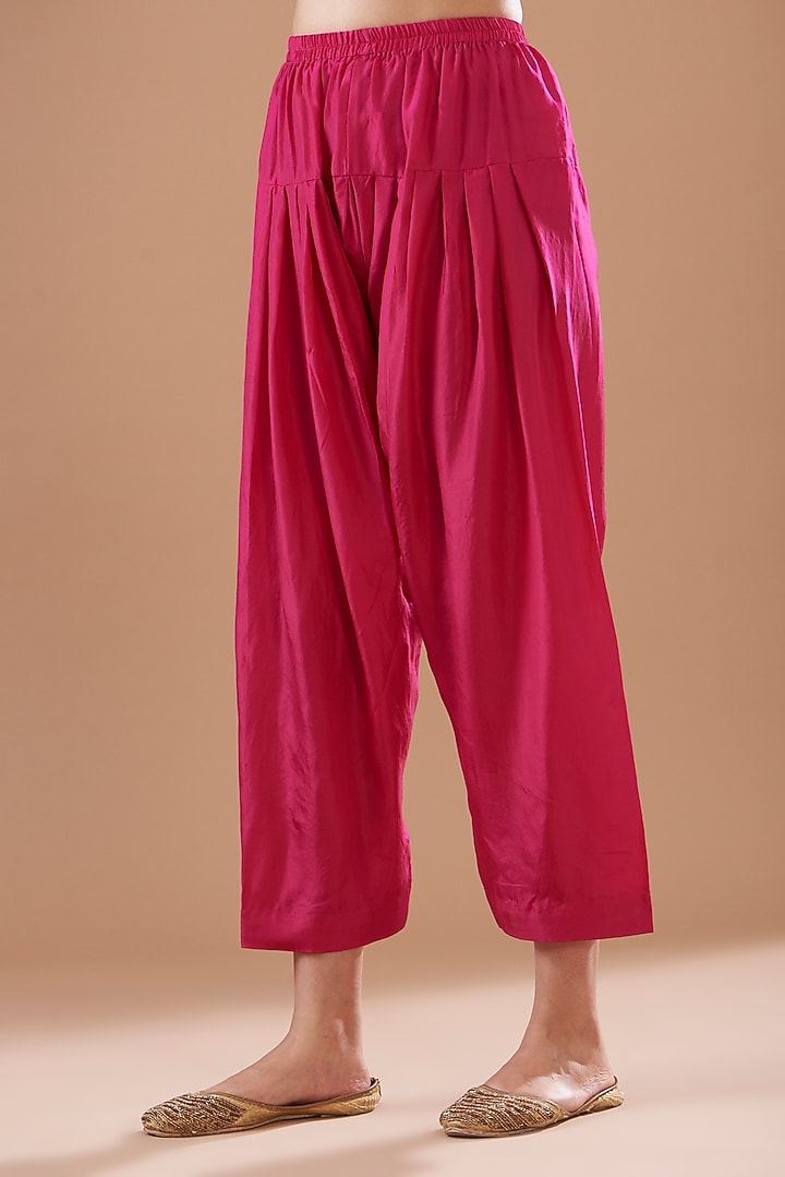 Pink Pure Silk Embroidered Kaftan Set by Sheetal Batra at Pernia's Pop Up Shop