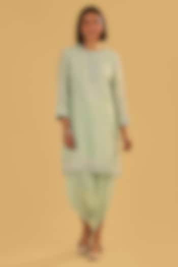 Mint Green Silk Chanderi Parsi Gara Embroidered Short Kurta Set by Sheetal Batra at Pernia's Pop Up Shop