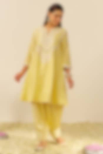 Lemon Yellow Chanderi Silk Parsi Gara Embroidered Choga Kurta Set by Sheetal Batra at Pernia's Pop Up Shop