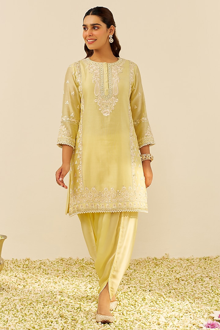 Lemon Yellow Chanderi Silk Parsi Gara Embroidered Short Kurta Set by Sheetal Batra at Pernia's Pop Up Shop