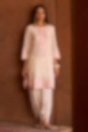 Daisy Ivory Silk Chanderi Pearl Embroidered Short Kurta Set by Sheetal Batra at Pernia's Pop Up Shop