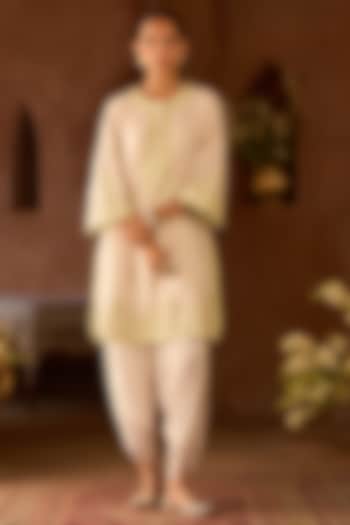 Daisy Ivory Silk Chanderi Pearl Embroidered Short Kurta Set by Sheetal Batra at Pernia's Pop Up Shop