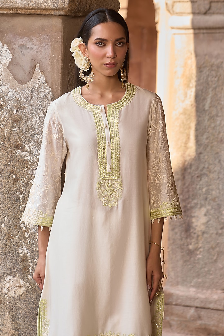 Daisy Ivory Silk Chanderi Parsi Ghara Embroidered Kurta Set by Sheetal Batra at Pernia's Pop Up Shop