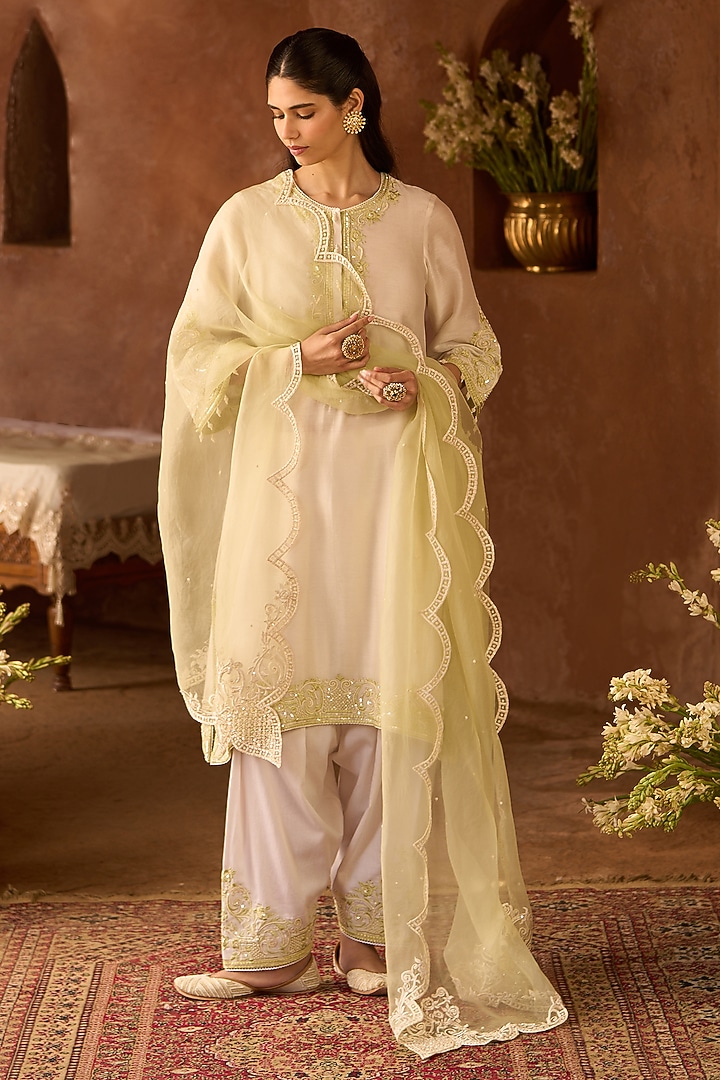 Daisy Ivory Silk Chanderi Pasri Ghara Embroidered A-Line Kurta Set by Sheetal Batra at Pernia's Pop Up Shop