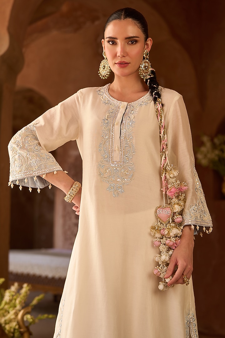 Daisy Ivory Silk Chanderi Pasri Ghara Embroidered A-Line Kurta Set by Sheetal Batra at Pernia's Pop Up Shop