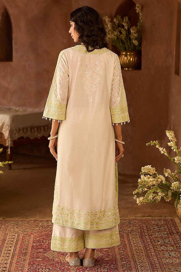 Daisy Ivory Silk Chanderi Sequins Embroidered Kurta Set by Sheetal Batra at Pernia's Pop Up Shop