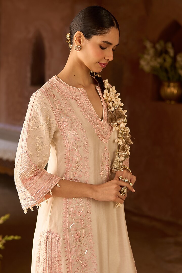 Daisy Ivory Silk Chanderi Sequins Embroidered Kurta Set by Sheetal Batra at Pernia's Pop Up Shop