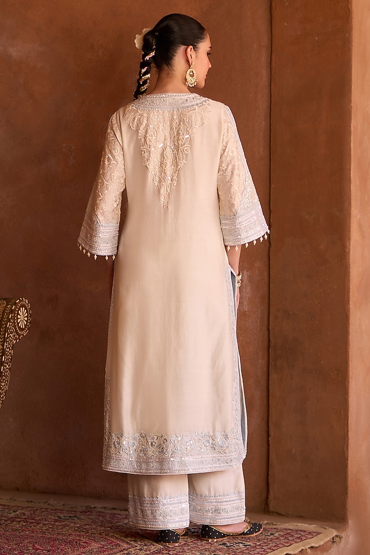 Daisy Ivory Silk Chanderi Sequins Embroidered Kurta Set by Sheetal Batra at Pernia's Pop Up Shop