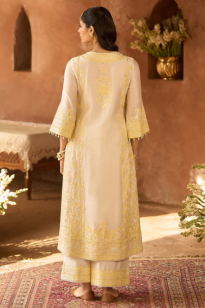 Daisy Ivory Silk Chanderi Sequins Embroidered Kurta Set by Sheetal Batra at Pernia's Pop Up Shop