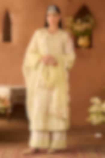 Daisy Ivory Silk Chanderi Sequins Embroidered Kurta Set by Sheetal Batra at Pernia's Pop Up Shop